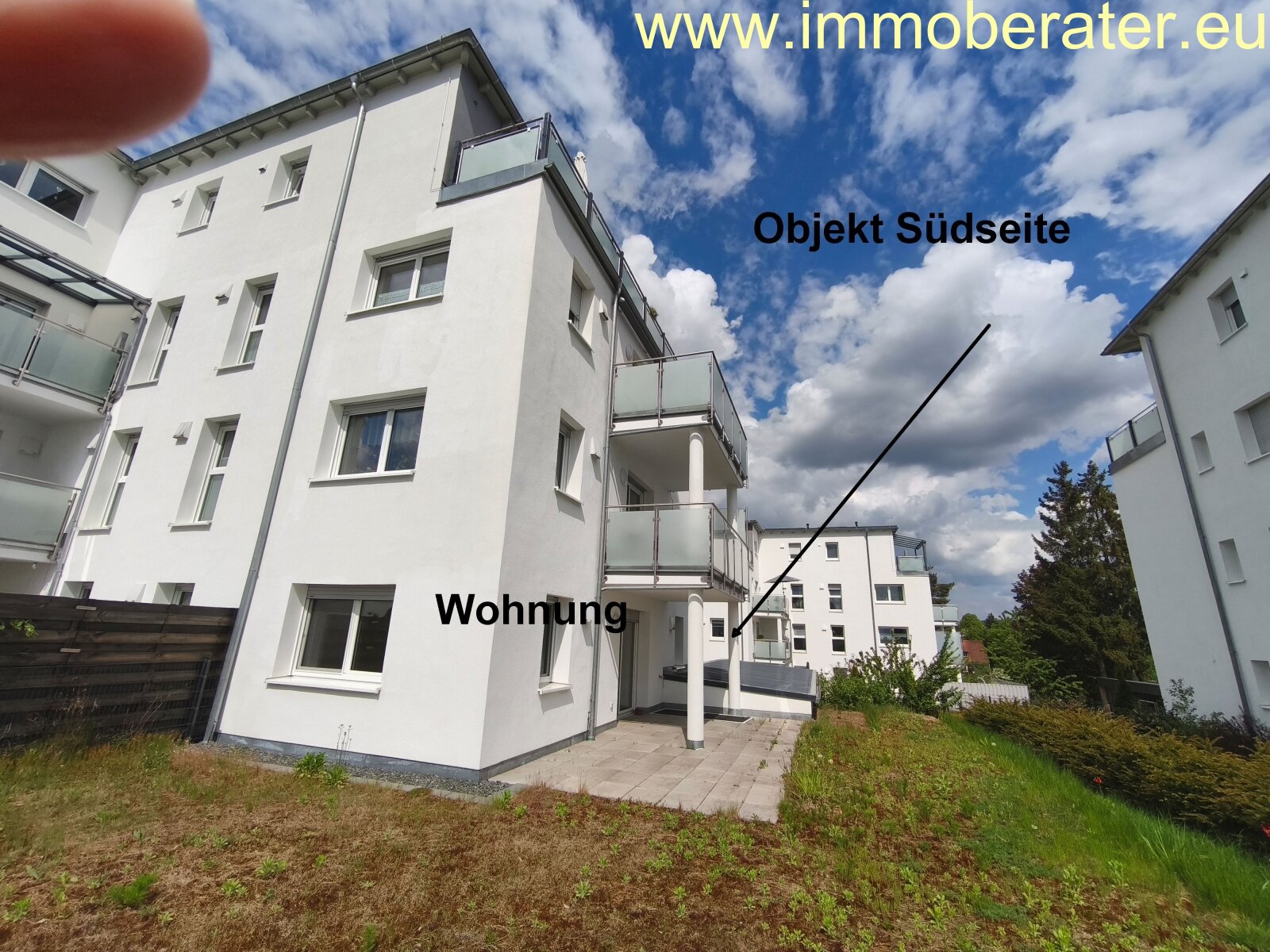 Wohnen wie im eigenen Haus! / großzügige WFL mit 114 m2 / moderner Grundriss / Energiesparhaus / Erdgeschoss mit Terrasse und Garten/ ab 01.06.2026 